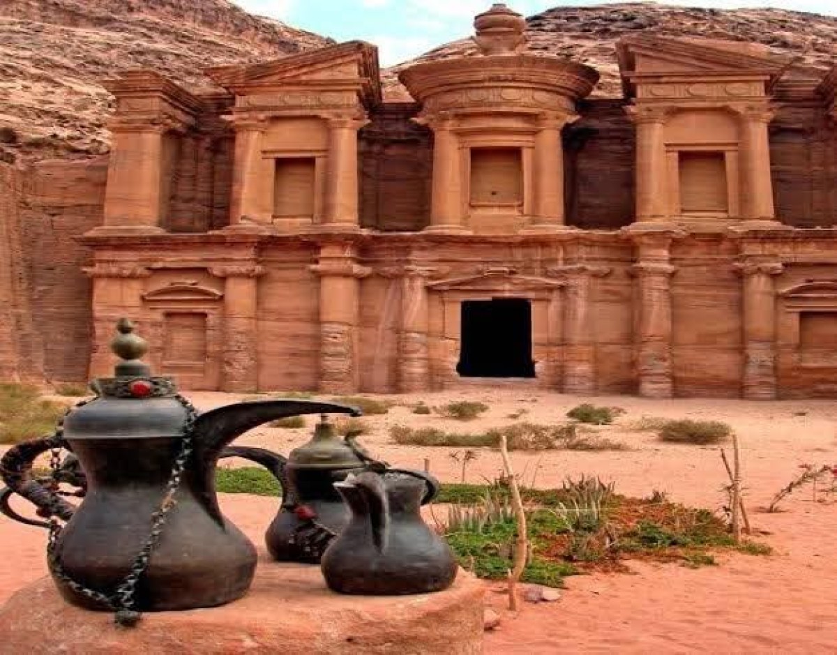 الإخوان المسلمون في الأردن : قصة الحظر وأبعاد المشهد المتغير
